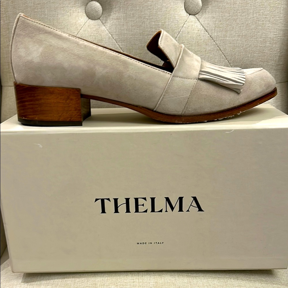 Thelma Italian Fringe Loafers
Cool Pebble
Size 40/9.5
Like New-original box
